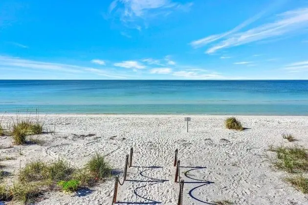 Sandy Beach Retreat - Dış Mekan