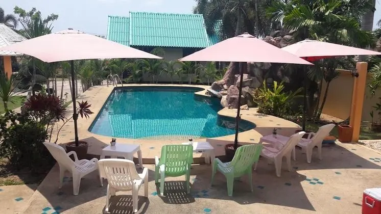 Sandy Home Sattahip - Havuz