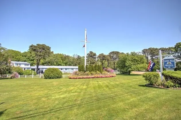 Sandy Neck Motel