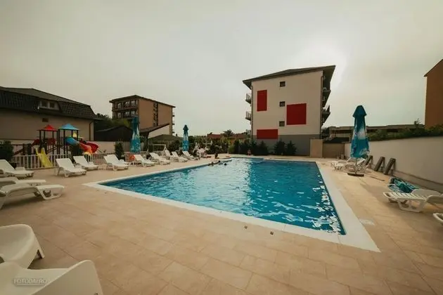 Sangria Luxury Family