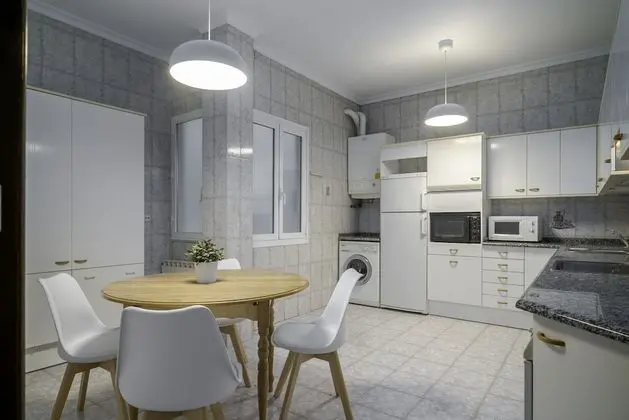SanSebastianForYou Cathedral Apartment - Mutfak