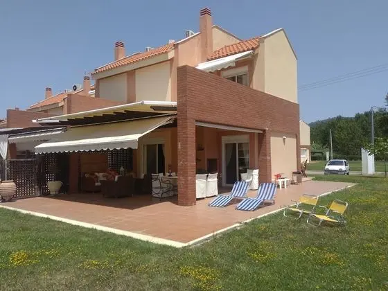 Sansen Villa Tripotamos