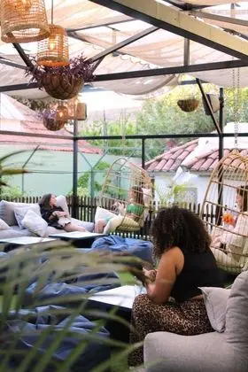 Sant Jordi Hostels Lisbon - Dış Mekan