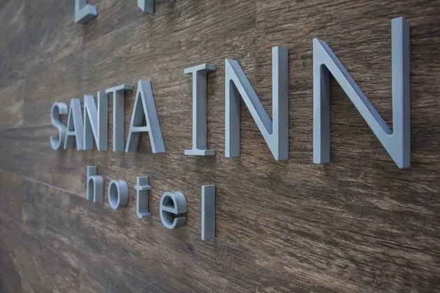 Santa Inn Hotel 
