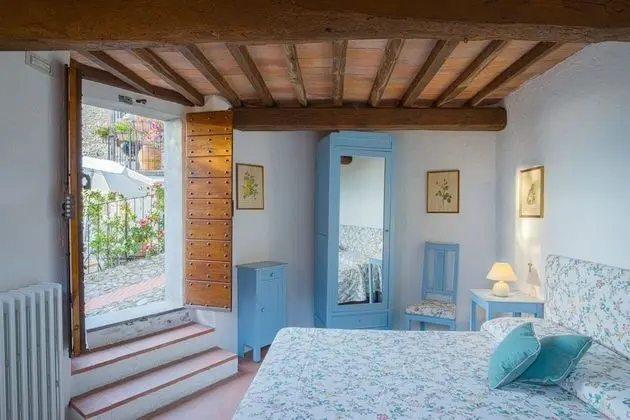 Santa Lucia Suite, Lovely View Over the Shore..