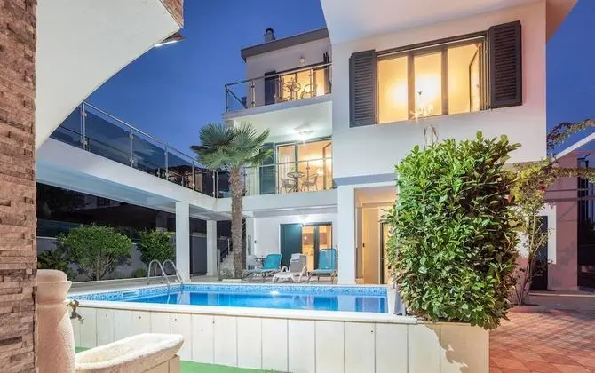 Villa Santa Maria Kastela