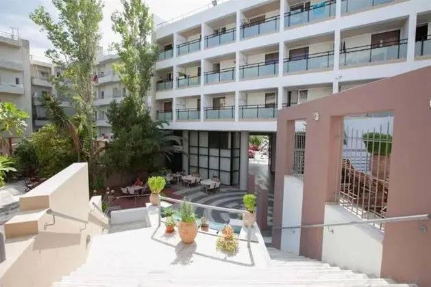 Santa Marina Hotel