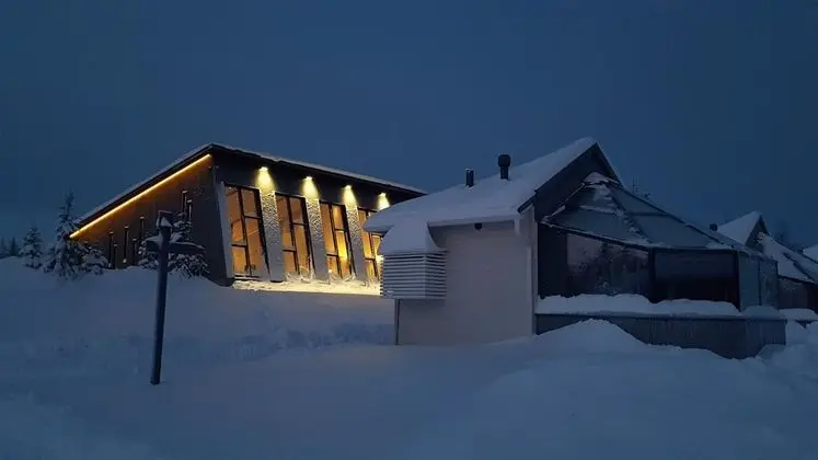 Santa's Igloos Arctic Circle