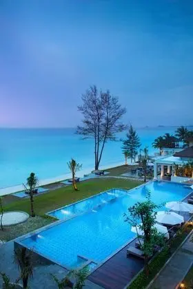 Santika Premiere Beach Resort Belitung - CHSE Certified - Havuz