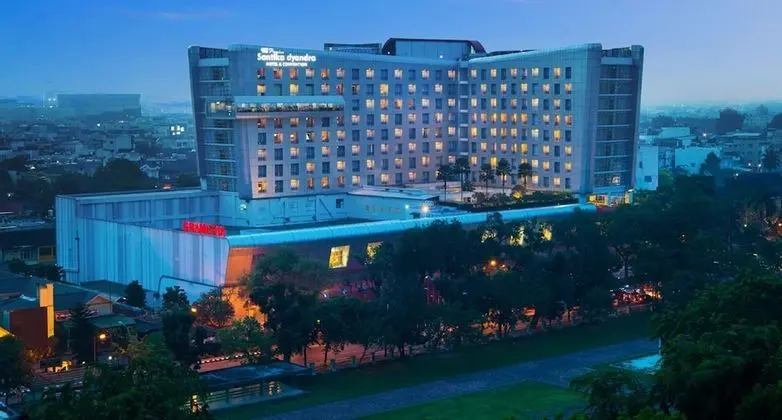 Santika Premiere Dyandra Hotel & Convention - Medan - CHSE Certified