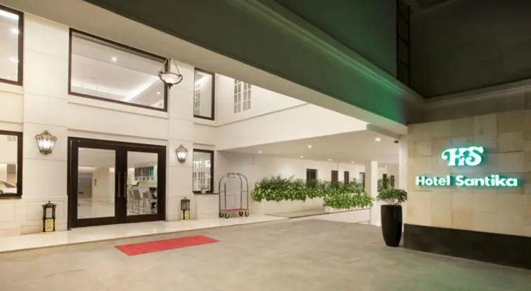 Hotel Santika Seminyak - Lobi