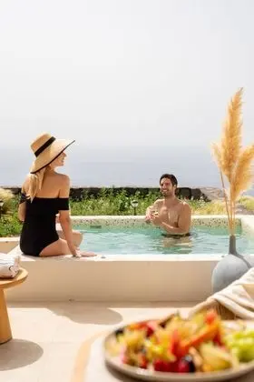 Santo Mine Oia Suites - Havuz