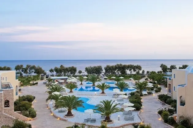 Santo Miramare Resort