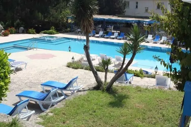 Santoria Holiday Village - Havuz