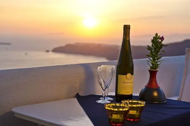 Santorini's Balcony Art Houses - Genel