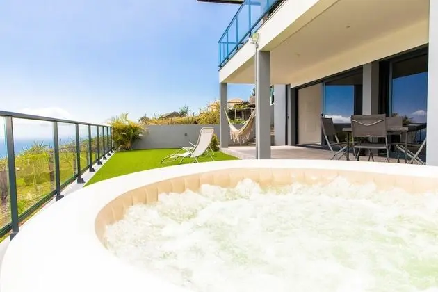 Santos House- 1-bed House in Estreito da Calheta