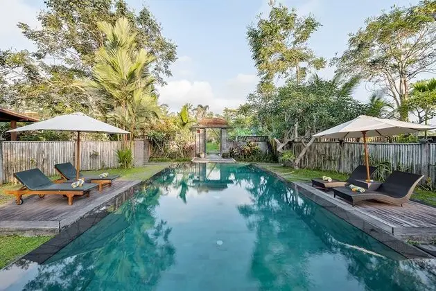 Santosha Villas & Spa
