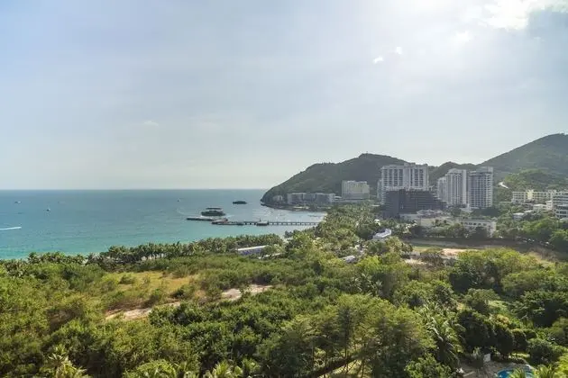 Sanya Baohong Shang Haihuating boutique hotel - Plaj