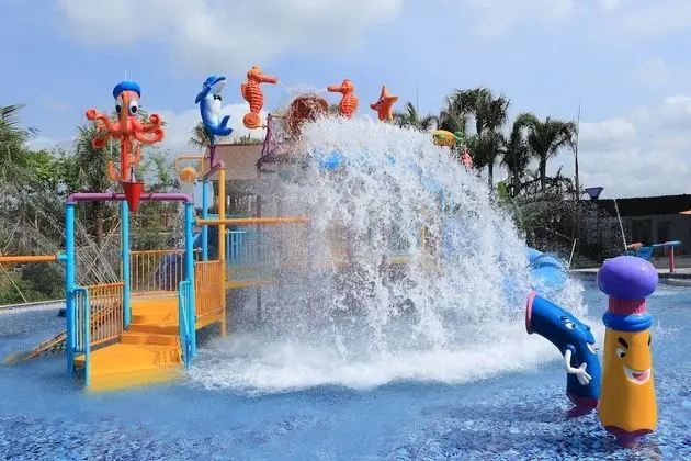 SANYA OCEAN SONIC BANLING HOTSPRING RESORT - Havuz