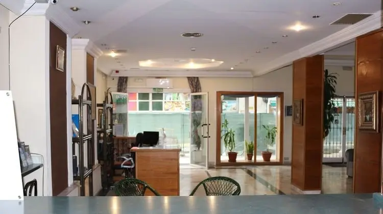 Hotel Sanz - İç Mekan