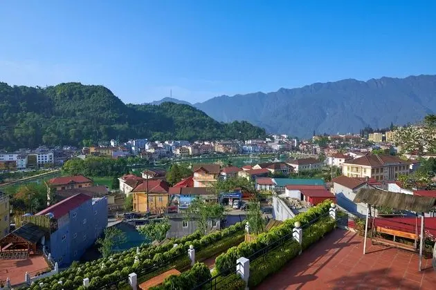 Sapa Village Hotel