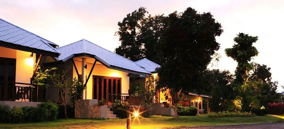 SAPHLI VILLA BEACH RESORT