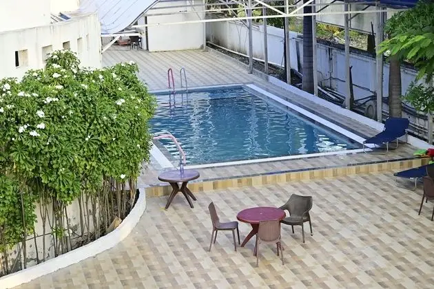 Sapphero Resorts A Unit Of Shri Sai Hospitality - Havuz