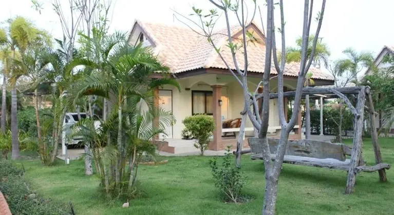 SARABURI GARDEN RESORT