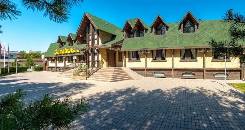Saraichik Hotel