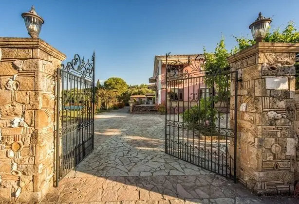 Sarakino The House of Literature - Dış Mekan