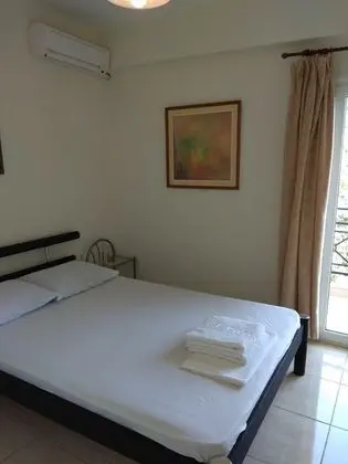 Sarakinos Apartments - Oda