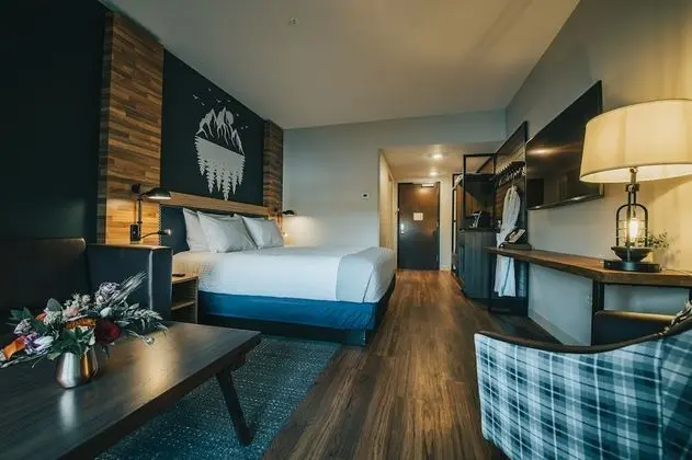 Saranac Waterfront Lodge - Oda