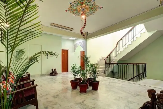Hotel Sarang Palace - İç Mekan