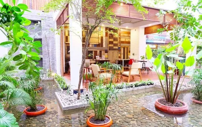 Saravoan Royal Palace