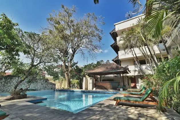 Sari Bunga Hotel - Havuz