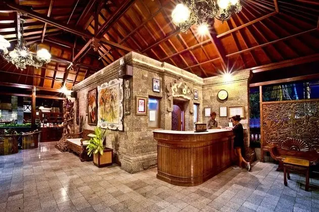 Sari Bunga Hotel - Lobi