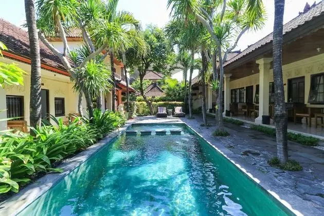 Sari Indah Cottages - 1