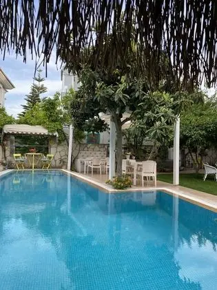 Sarı Köşk Butik Otel Alaçatı