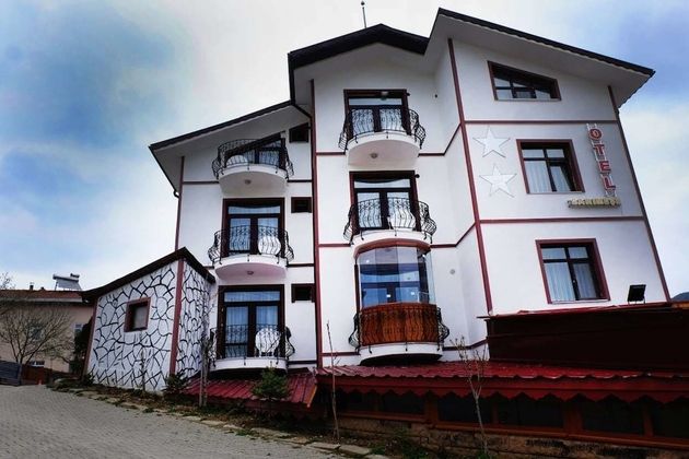 Sarimese Hotel