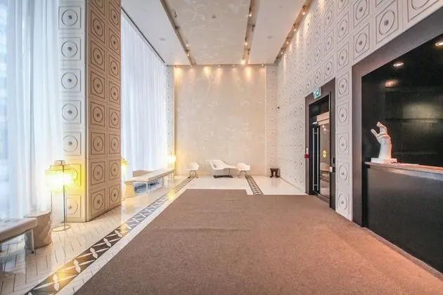 Sarkar Suites - Blue Jays Way - Lobi