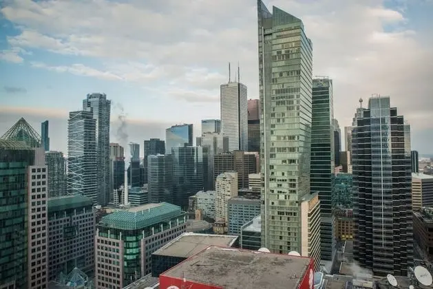 Sarkar Suites - CN Tower Rogers Centre