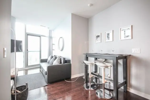 Sarkar Suites - Entertainment District - Oda
