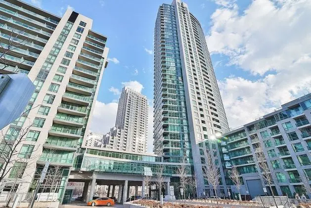Sarkar Suites - Fort York Blvd - Dış Mekan