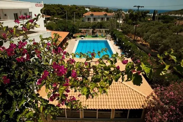 Saron Hotel