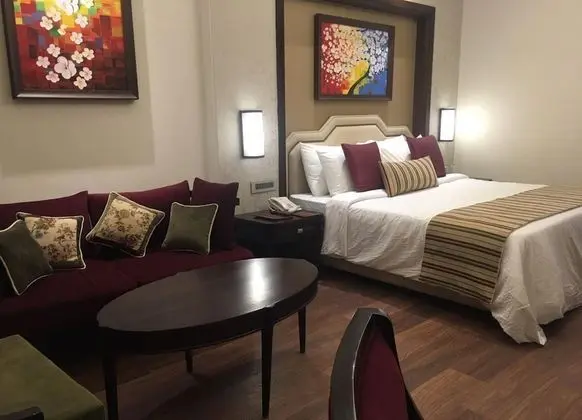 Sarovar Portico Dehradun - Oda