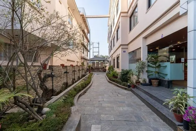 Sarovar Residency Serviced Apartment Hotel