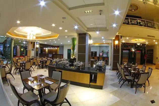 Sarrosa International Hotel and Residential Suites - Yeme / İçme