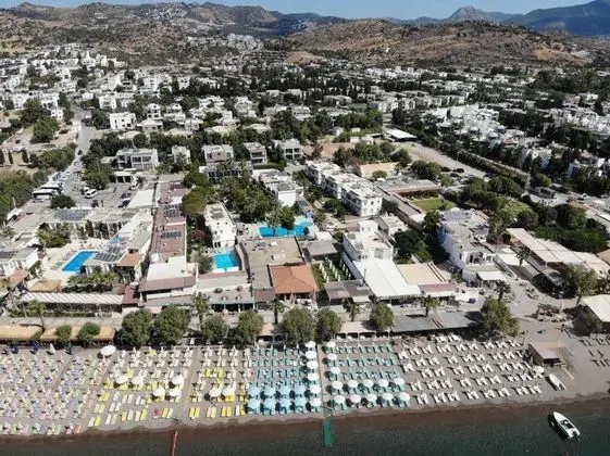 Sarsılmaz Otel