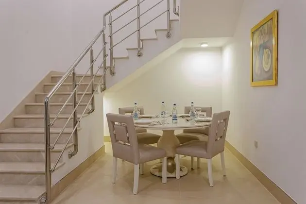 Sarwat Park Hotel Riyadh - Oda Düzeni