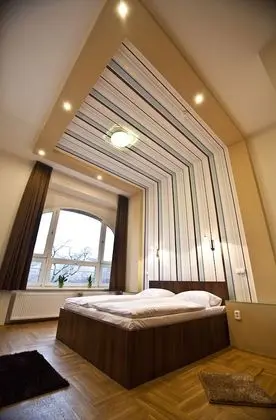 SasOne Rooms - Oda